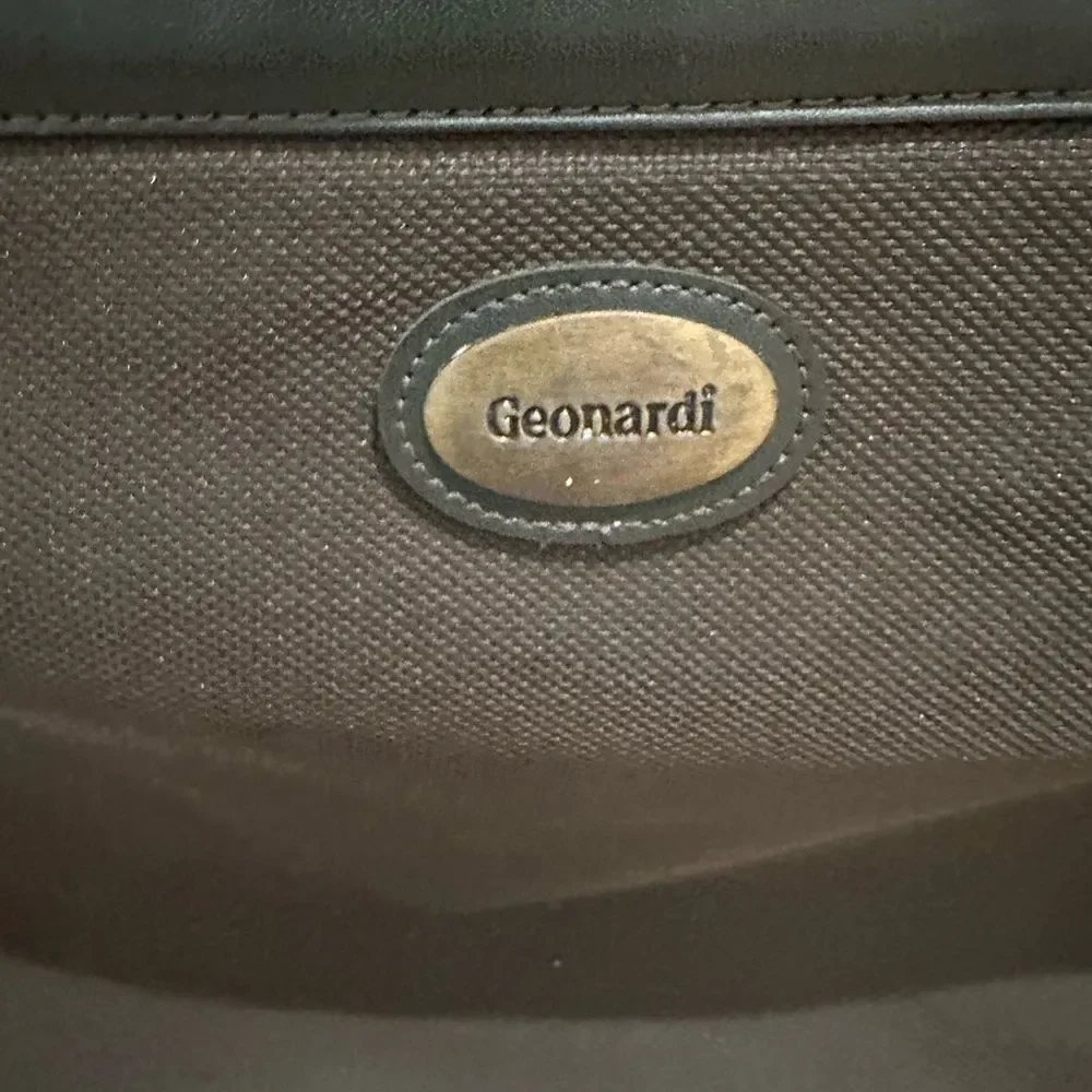 Vtg Geonardi Dark Green CANVAS Fold Out Carrier GARMENT BAG SUITCASE 44”x24”